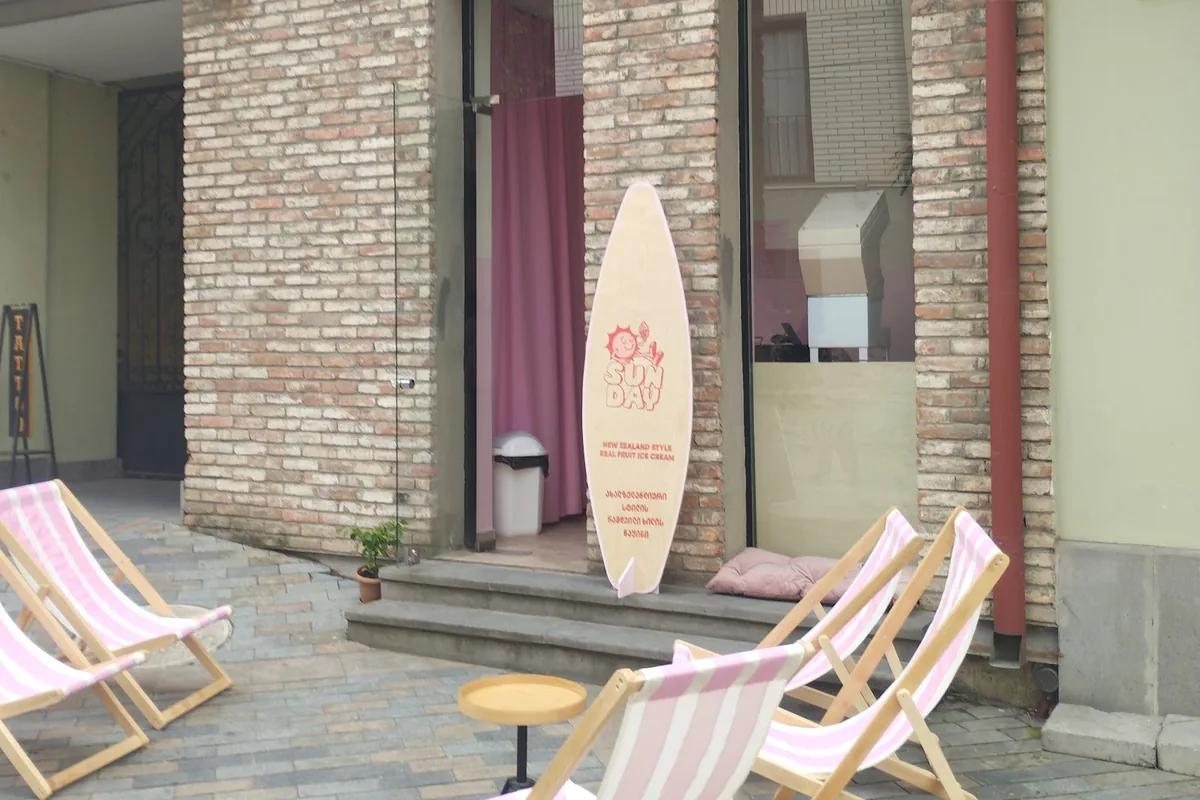 Deck chairs outside Sunday Ice Cream on Atoneli Street