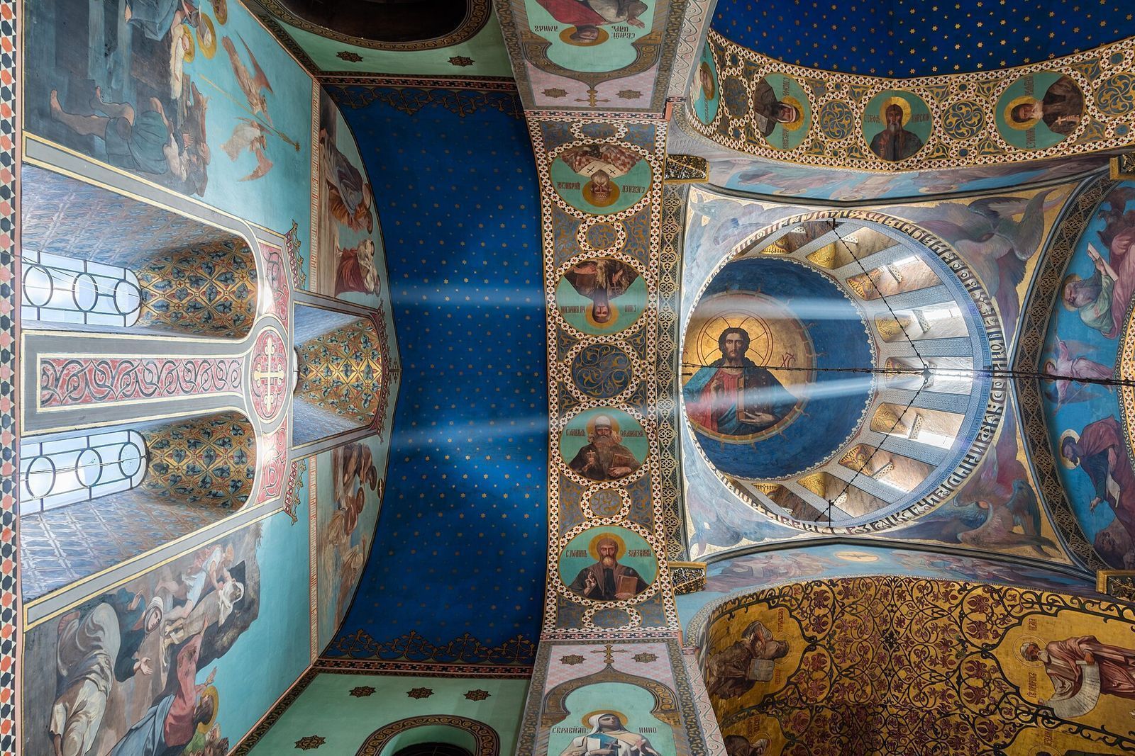 The painted vaults and dome of Sioni Cathedral, with Christ Pantocrator in the dome and saints in roundels on the arches
