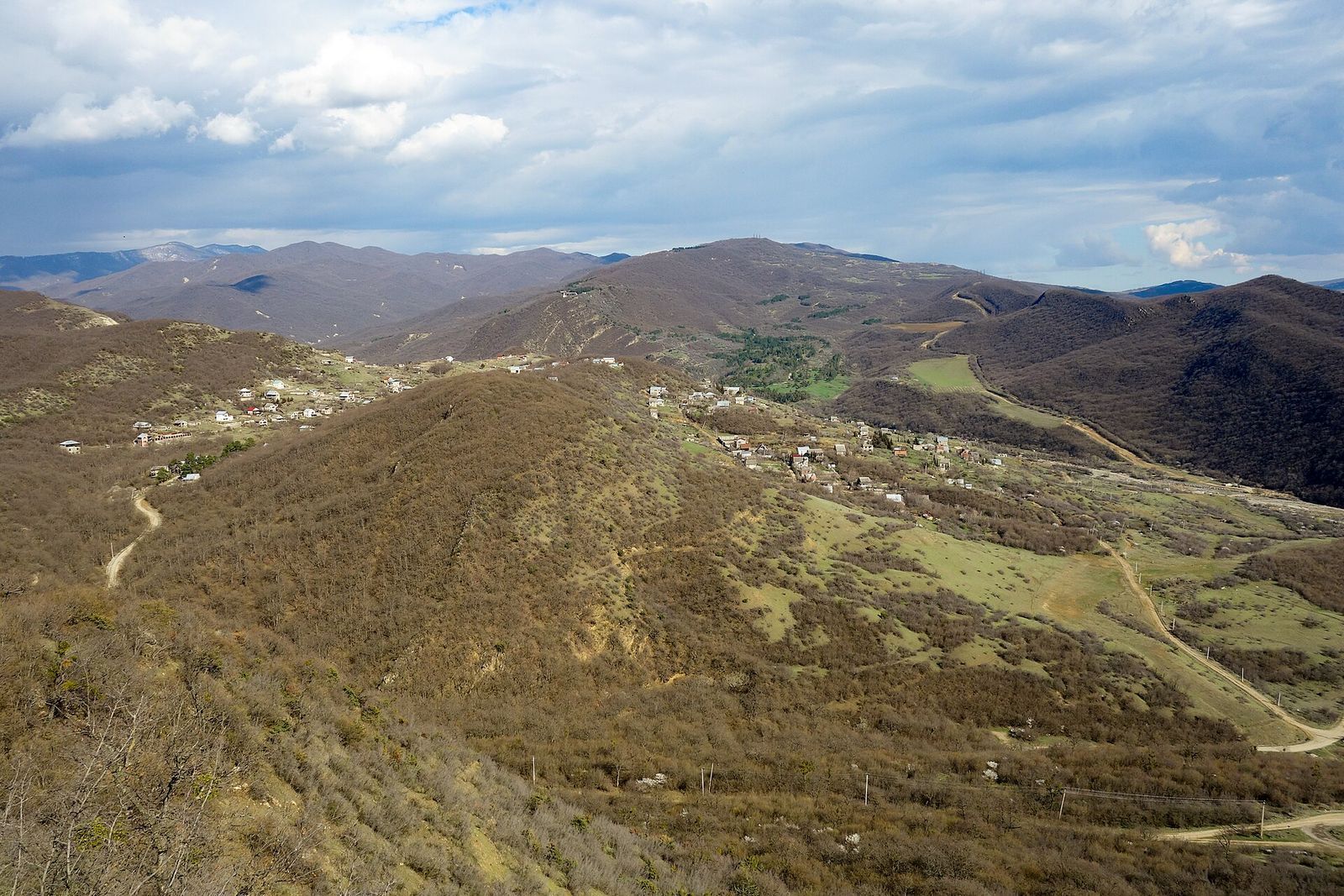 Mamkoda village scattered over scrubby hills, where the marked trail to Saguramo starts
