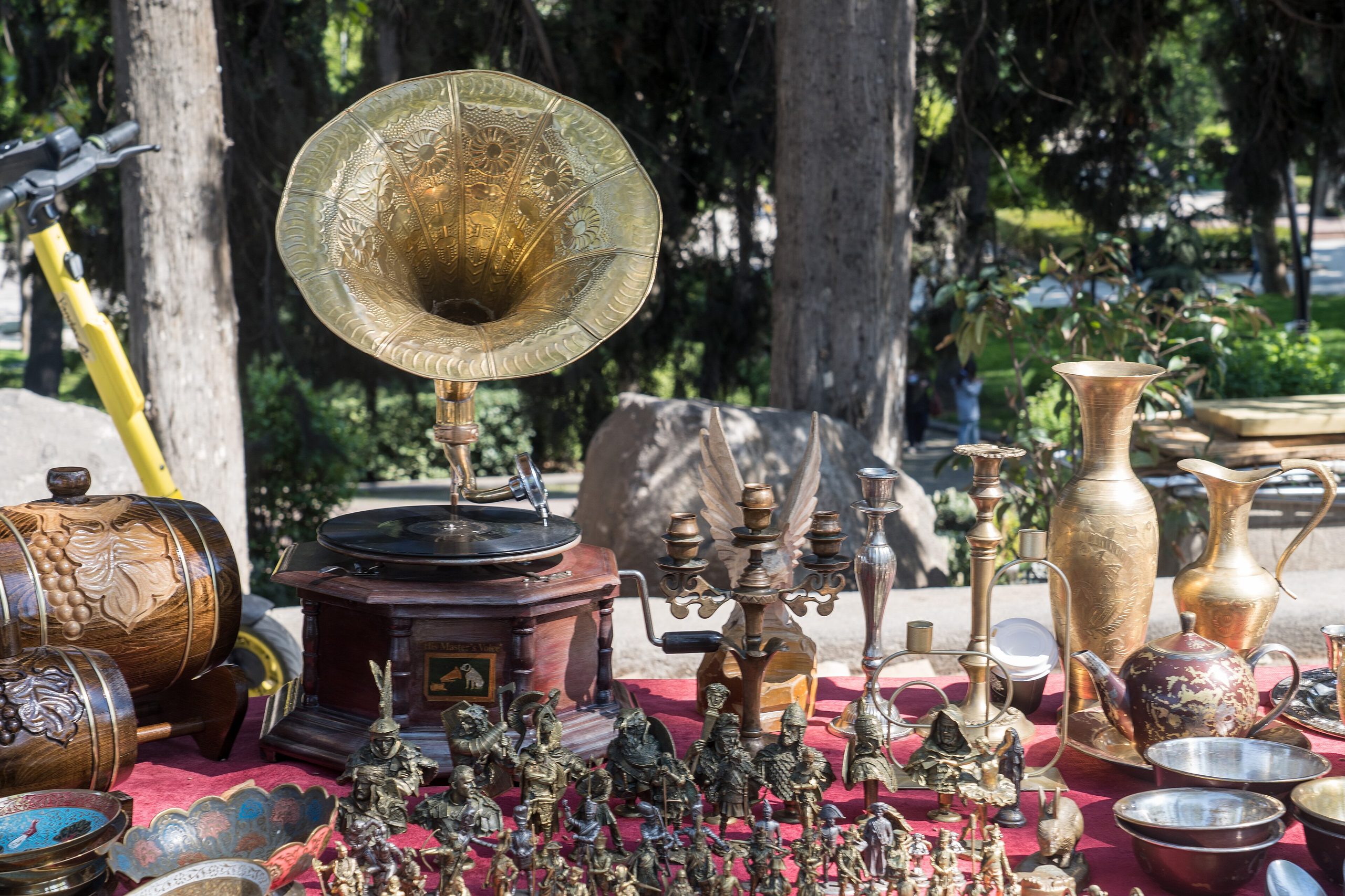 Dry Bridge Market, Tbilisi